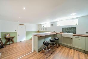 Flat 1, 73, Victoria Road North, Southsea PO5 1PP