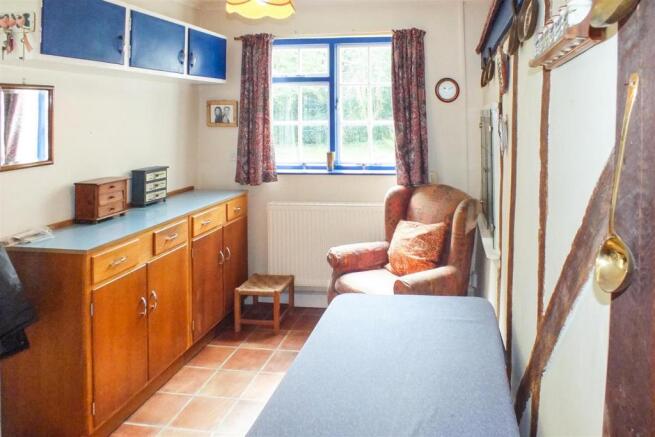 KITCHEN/BREAKFAST ROOM