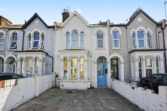 954 Garratt Lane, Tooting, London SW17 0ND