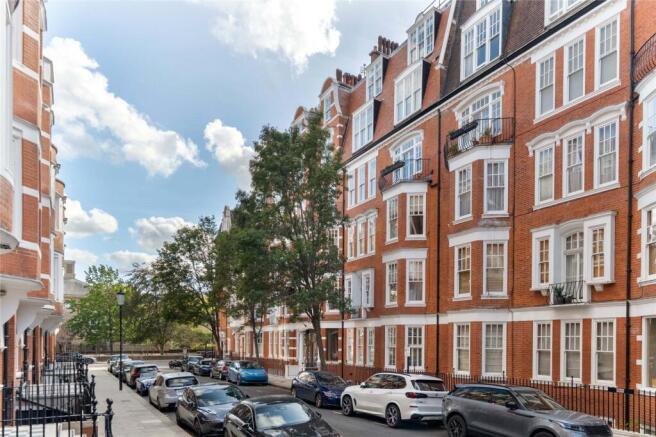 Sloane Court West
