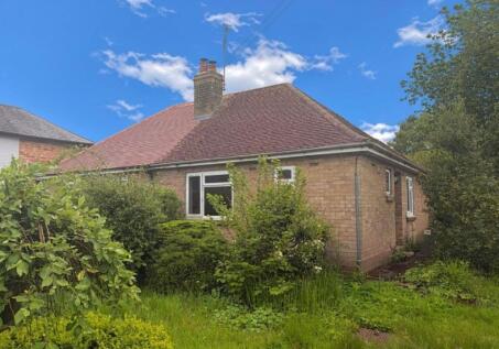 The Bungalow, 1 Chapel Lane, Maidford, Towcester, Northamptonshire, NN12 8HU