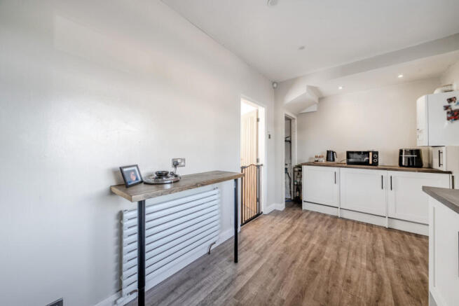 3 bed Terraced for sale Image 8