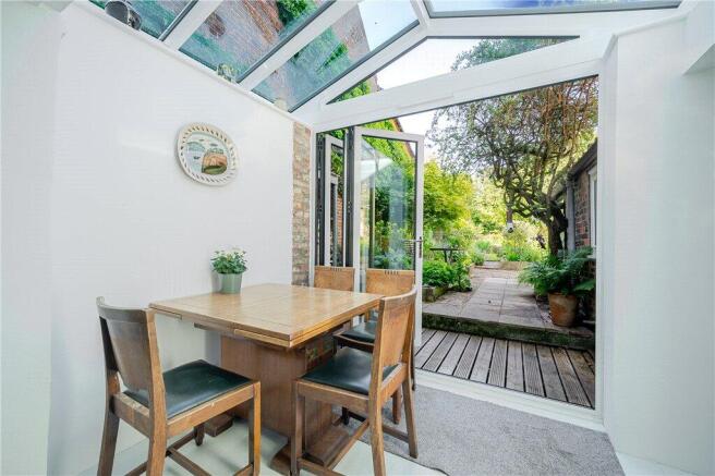 2 bed Semi-Detached for sale Image 6