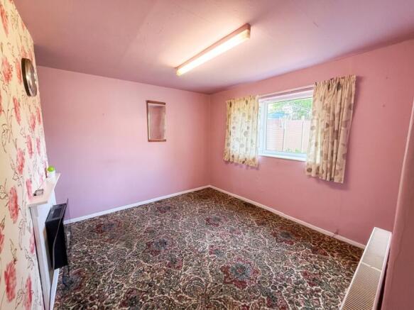 3 bed Semi-Detached for sale Image 6