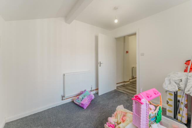 6 bed Block of Apartments for sale Image 5