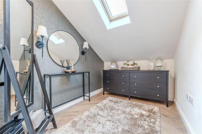 4 bed Town House for sale Image 11