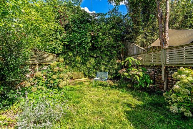 Dynevor Road N16