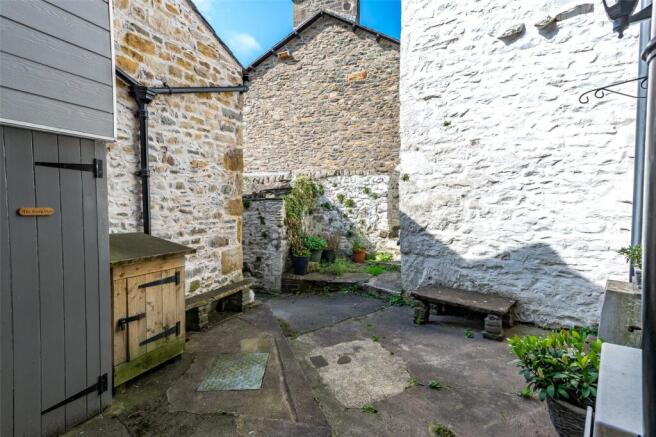 2 bed Terraced for sale Image 9