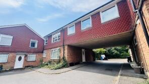 4, Windsor Close, Windsor Lane, Slough SL1 7HL