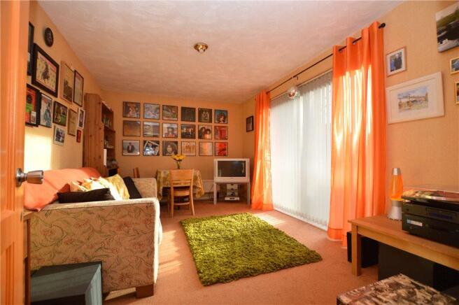 Sitting/Dining Room