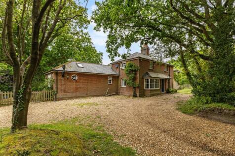 Wainsford Road, Pennington, Lymington, Hampshire, SO41