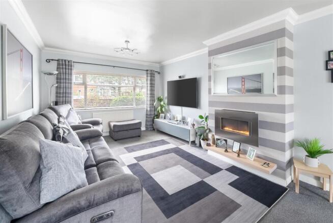 3 bed Semi-Detached for sale Image 5