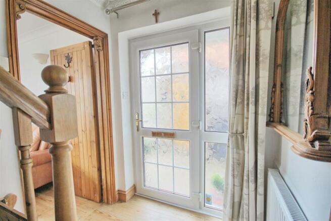 ENTRANCE HALLWAY