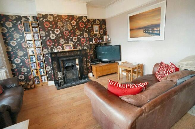 3rd Photo of Lounge