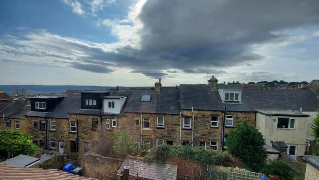 2 bed Terraced to rent Image 12