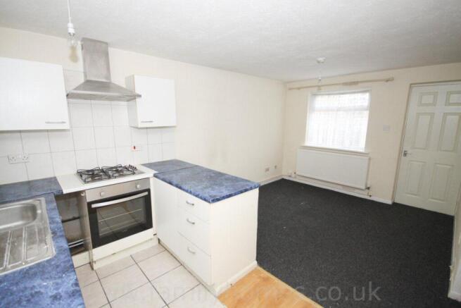 Kitchen/ Living