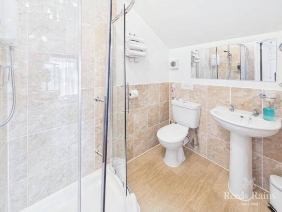 9 bed Semi-Detached for sale Image 12