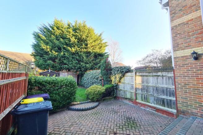 Garden (3)