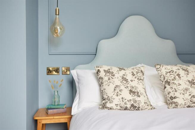 2 bed Apartment for sale Image 12