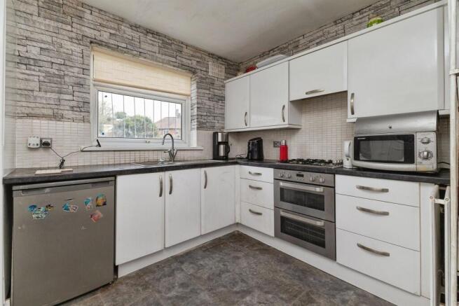 3 bed End of Terrace for sale Image 4