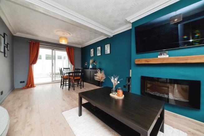 3 bed Terraced for sale Image 4