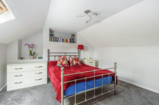 Bedroom 1 (Double)