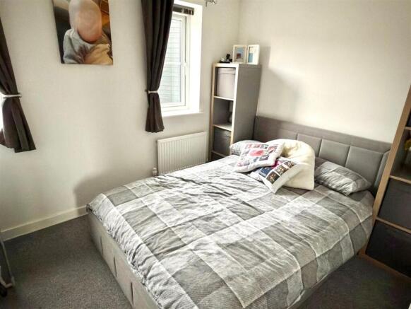 BED 1.jpg