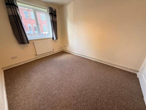 Seaton Court, Seaton Road, Yeovil, Somerset, BA20 2AW photo 4