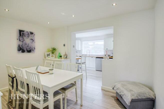 Dining to Kitchen