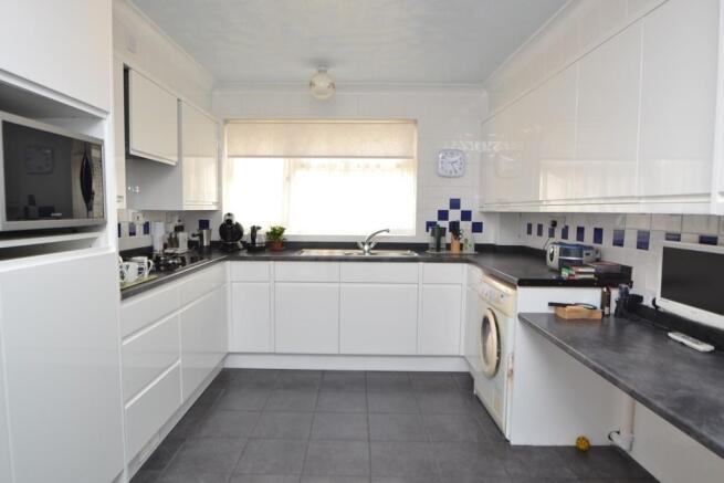 Kitchen / Breakfast 