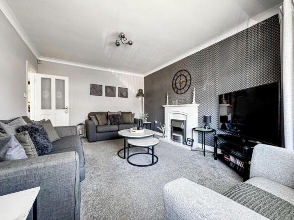 3 bed Semi-Detached for sale Image 5