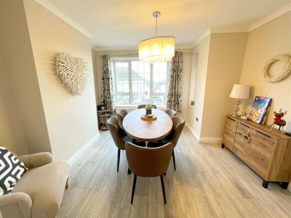 Dining Room c.jpg