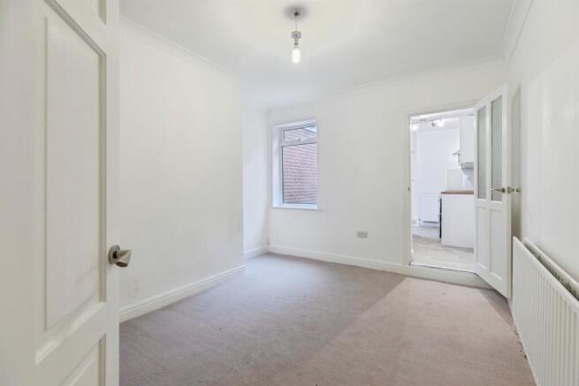 2 bed Terraced for sale Image 9