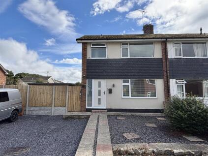 Min Y Don, Abergele, LL22