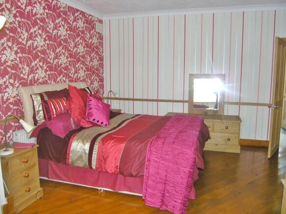 Bedroom 1 - 2
