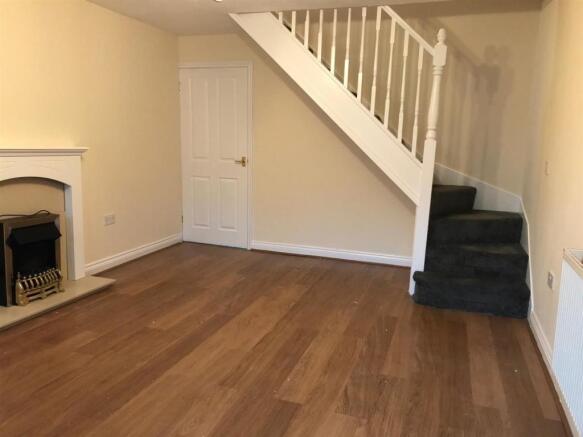 Living Room 2.jpg