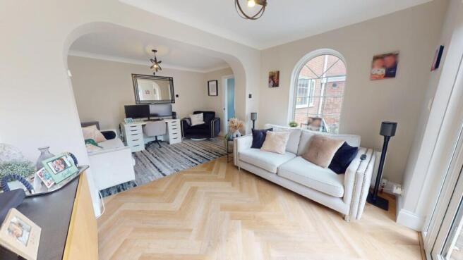 4 bed Detached for sale Image 4