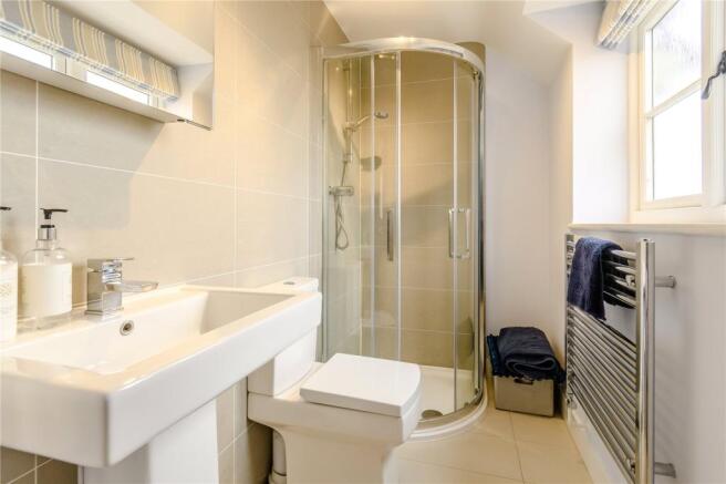 Main En Suite