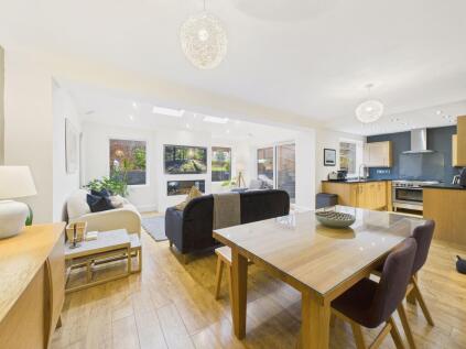 Dartmouth Avenue, Low Fell, Gateshead, NE9