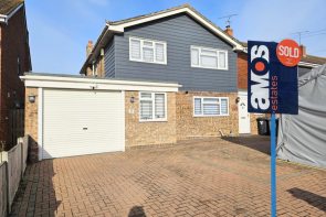 17, Hilltop Avenue, Hockley SS5 6BL
