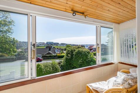 Founthill Avenue, Saltdean, BN2 8AW