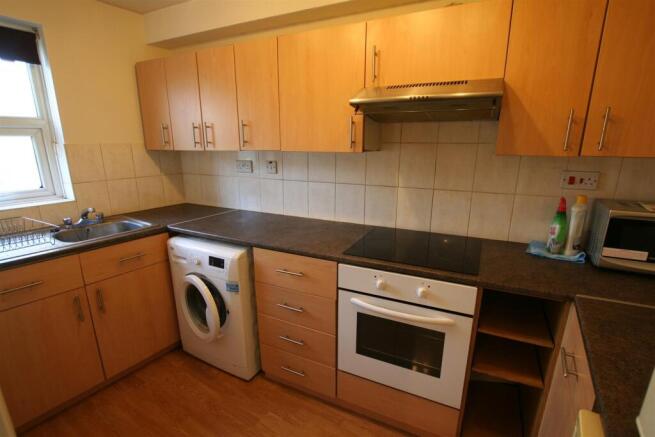 fortroyalmews,5newkitchen.JPG