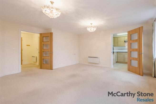 8681988-interior15.jpg