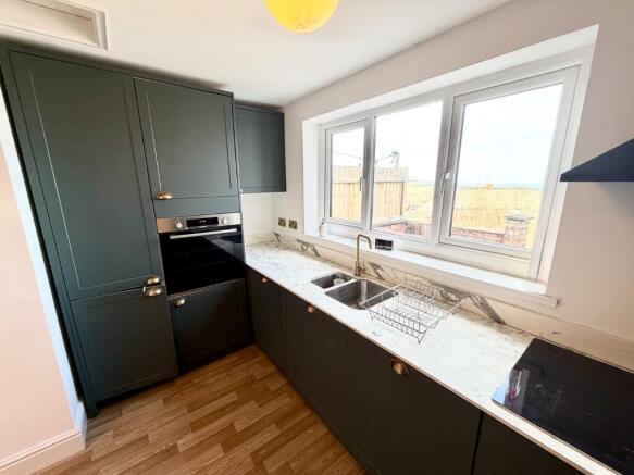 2 bed Terraced for sale Image 4
