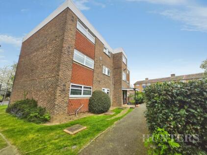 Glena Mount, Sutton