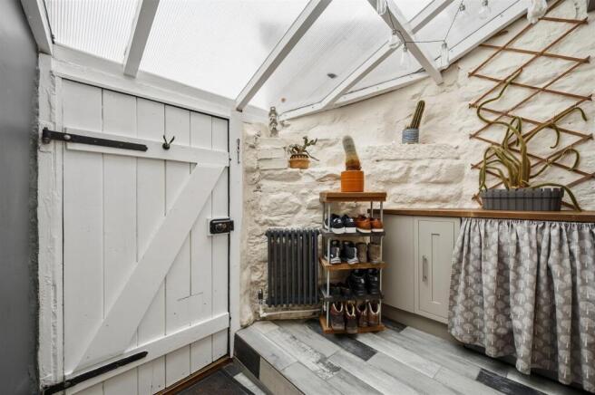 Utility Porch to back door.jpg
