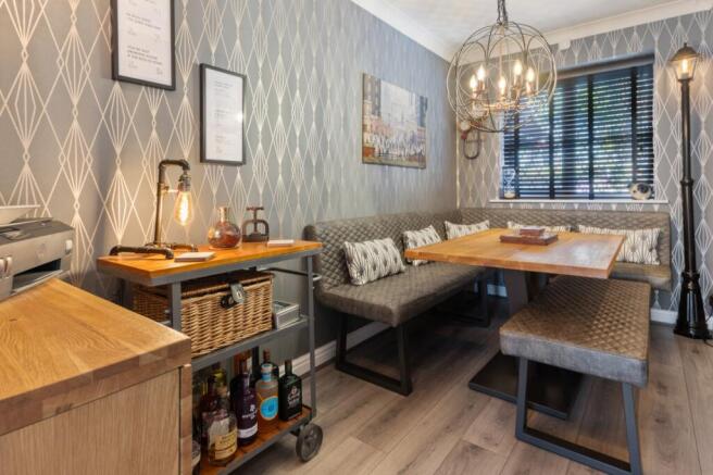 Dining Room/Bedroom