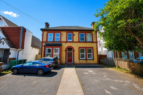 Flat 2, 29, Queens Road, Wallington SM6 0AG