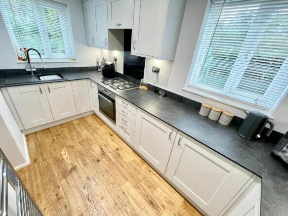 3 bed Detached for sale Image 4