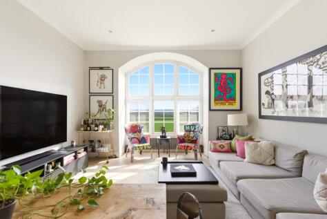 West Hall, Beningfield Drive, Napsbury Park, St. Albans, AL2